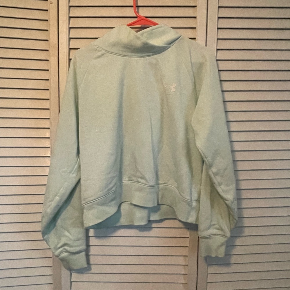 Under Armour Light Mint Green Sweatshirt